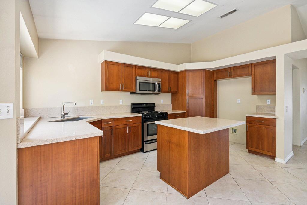 78870 Sonesta Way