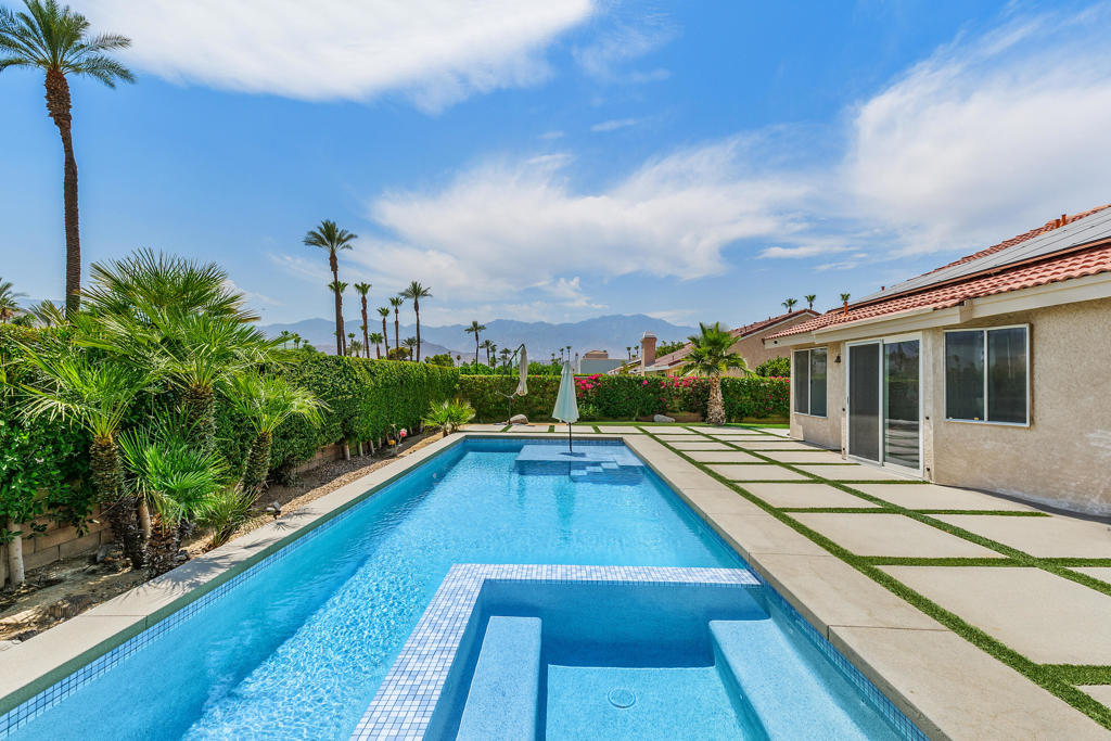 70920 Ironwood Drive