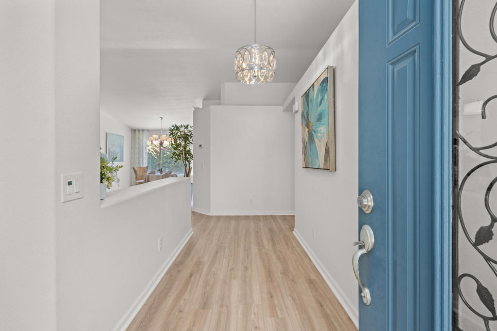 81161 Las Colinas Avenue