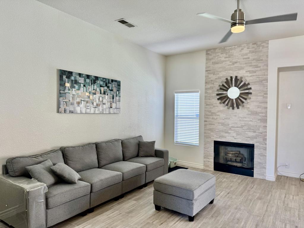 69572 Ridgeway Avenue