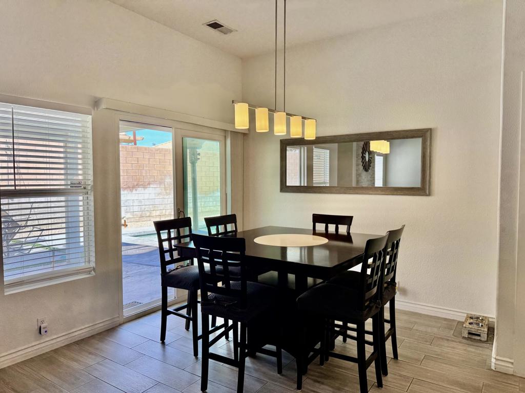 69572 Ridgeway Avenue