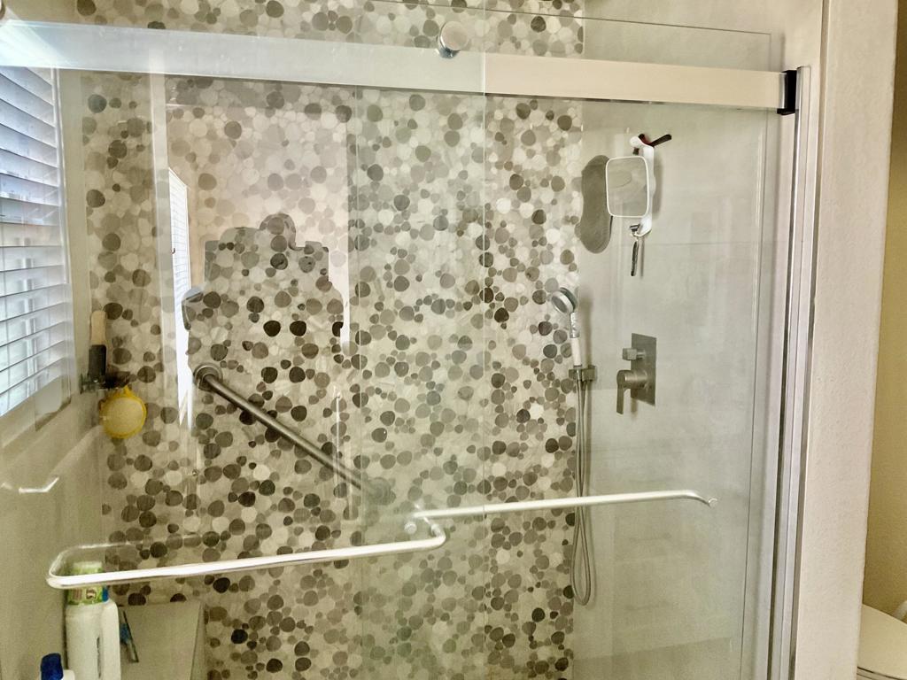 69572 Ridgeway Avenue