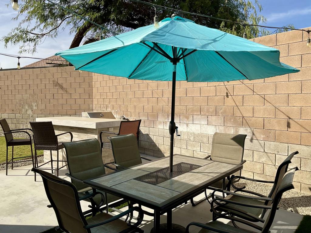 69572 Ridgeway Avenue