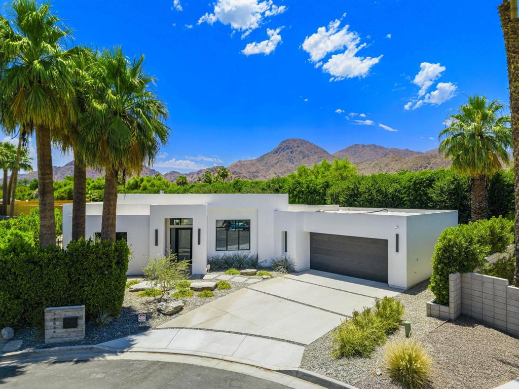 74846 Fox Hills Court