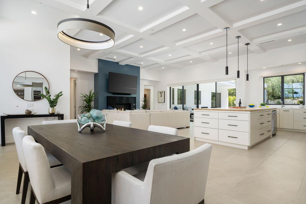 74846 Fox Hills Court