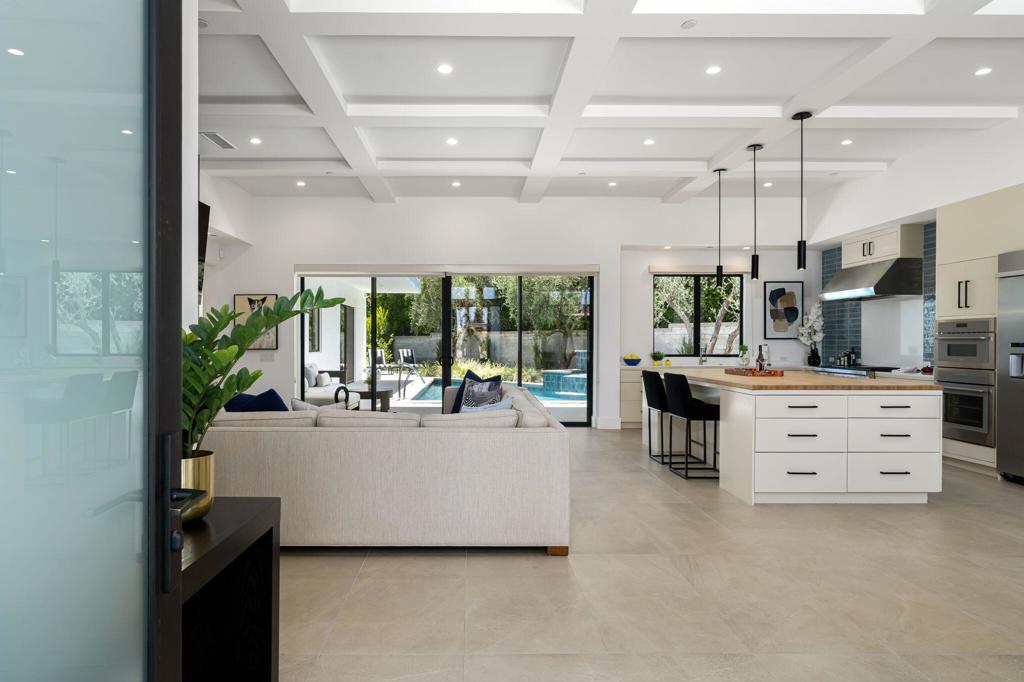 74846 Fox Hills Court