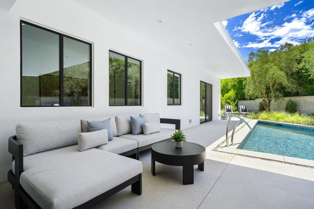 74846 Fox Hills Court