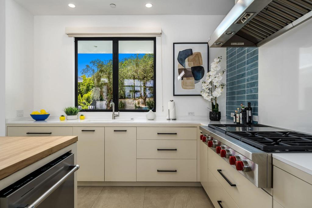 74846 Fox Hills Court