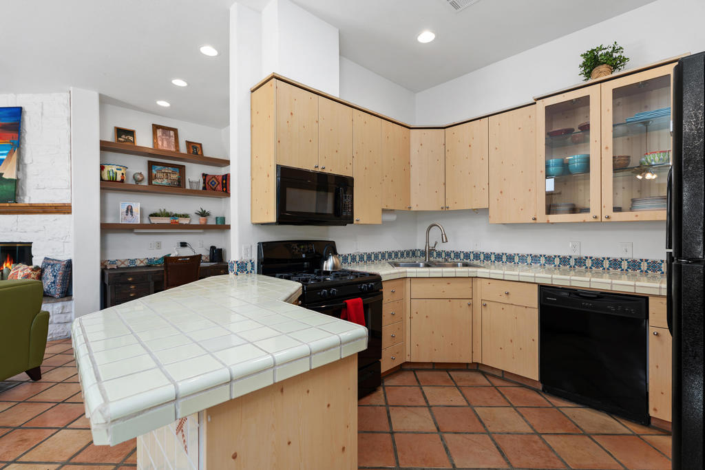 51905 Avenida Obregon