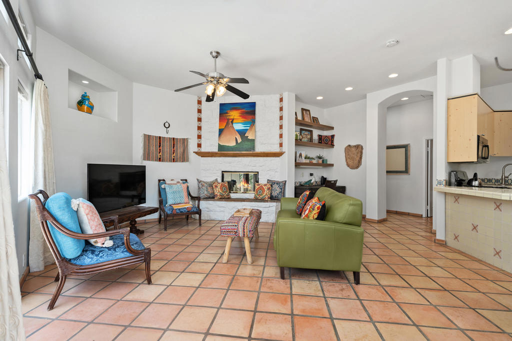 51905 Avenida Obregon