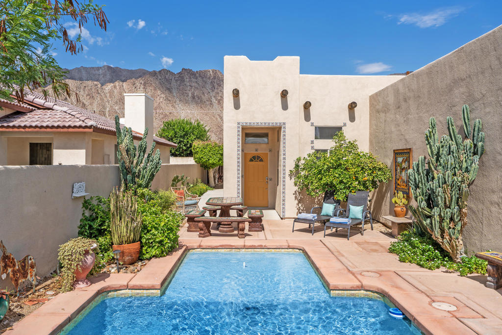 51905 Avenida Obregon