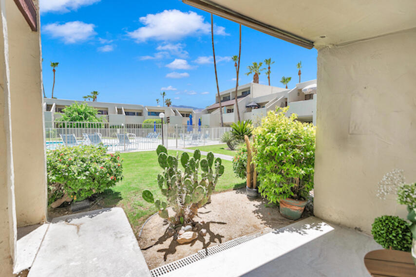 1655 E Palm Canyon Drive 115