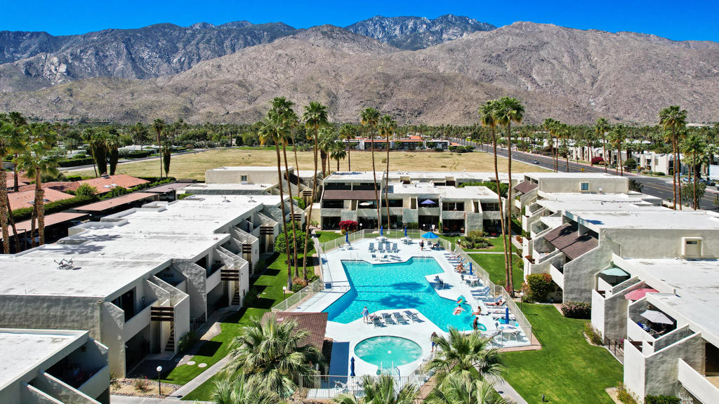 1655 E Palm Canyon Drive 115