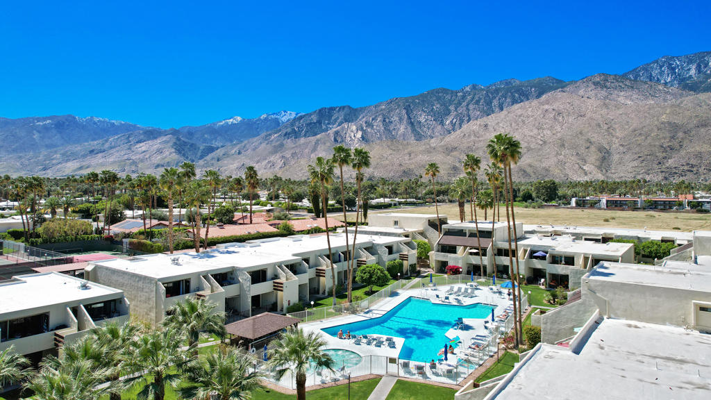 1655 E Palm Canyon Drive 115