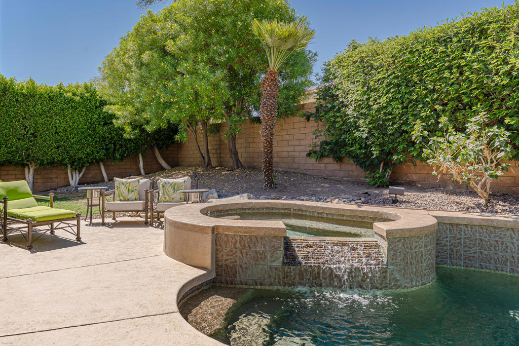 77363 Sky Mesa Lane