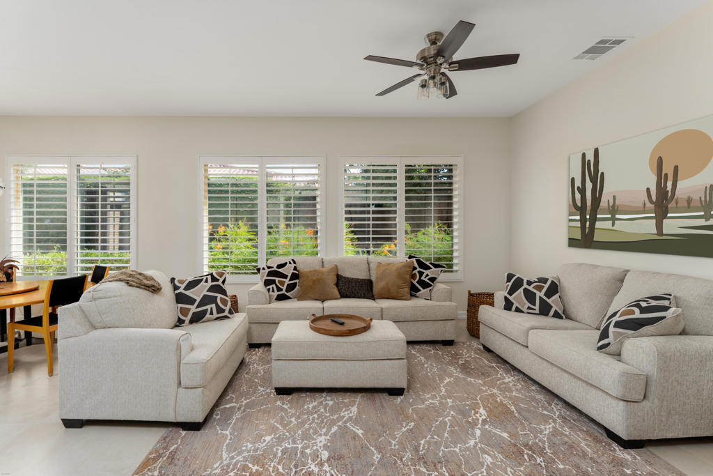 77363 Sky Mesa Lane
