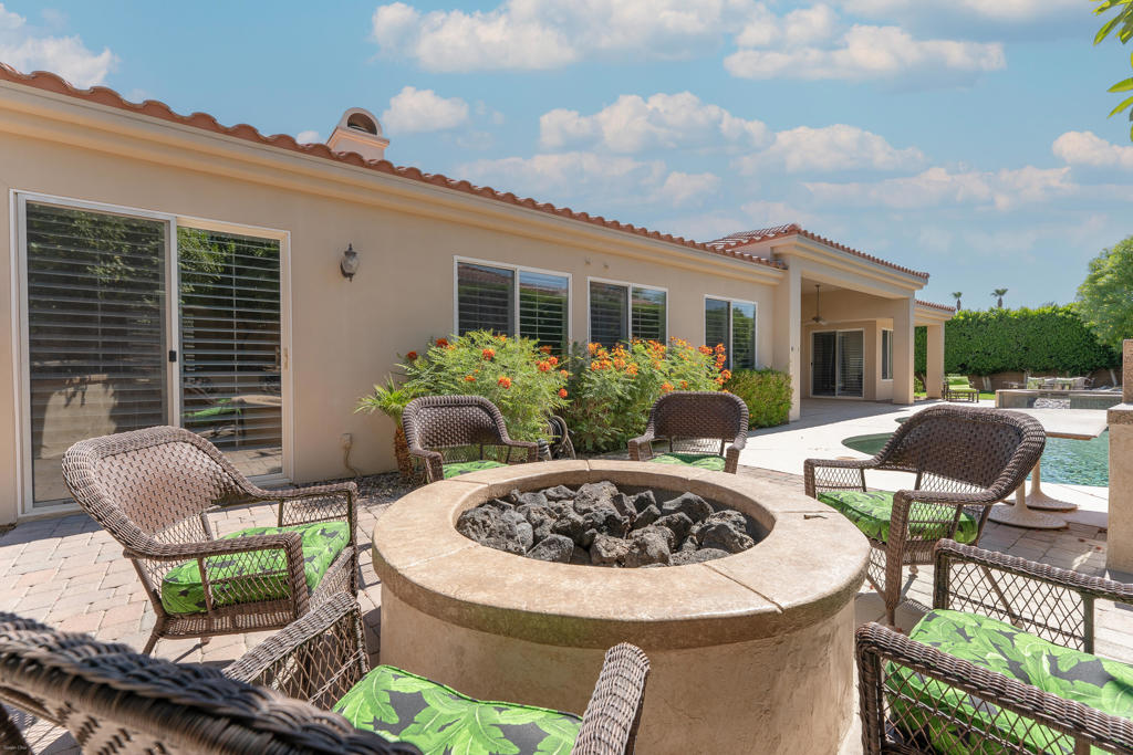 77363 Sky Mesa Lane