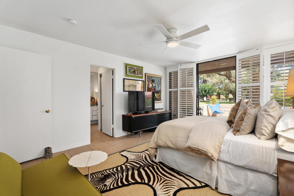 2557 N Whitewater Drive B