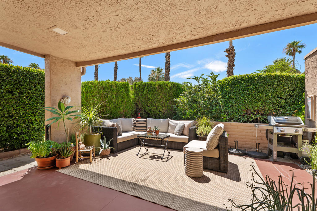 2557 N Whitewater Drive B