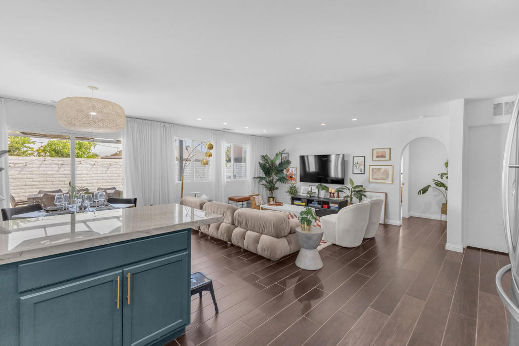 84062 Huntington Avenue