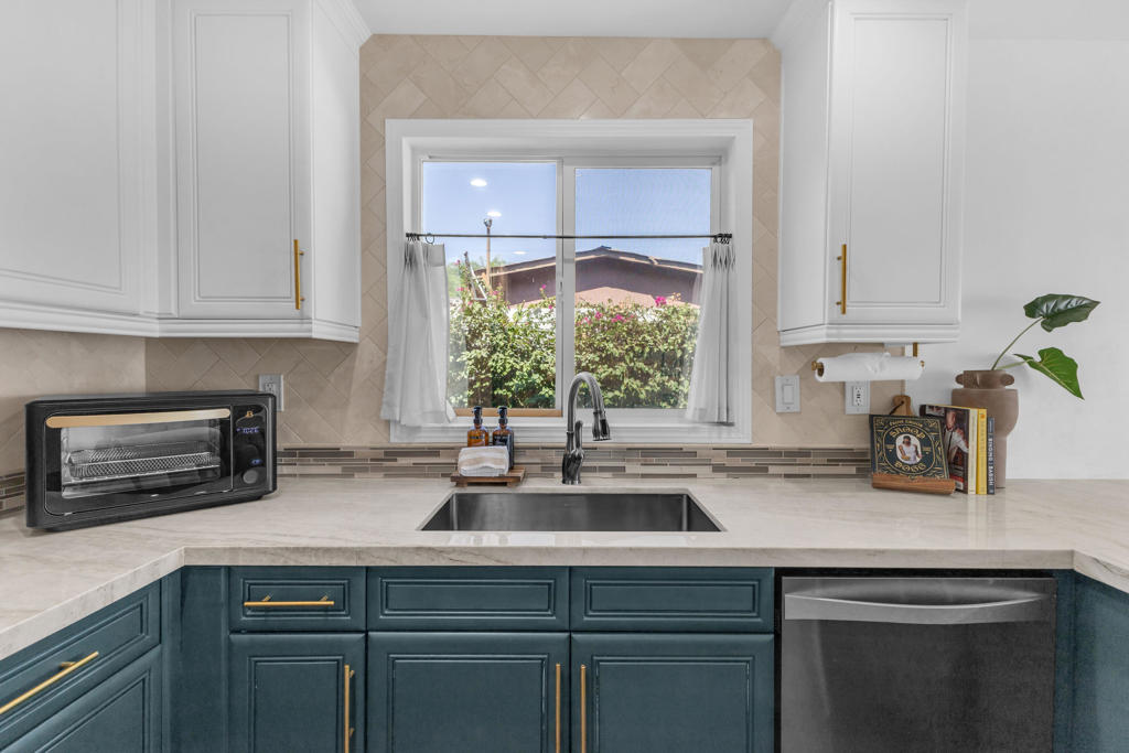 84062 Huntington Avenue