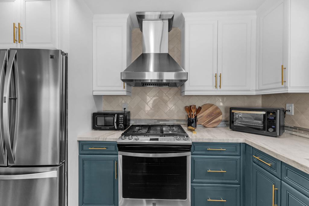 84062 Huntington Avenue