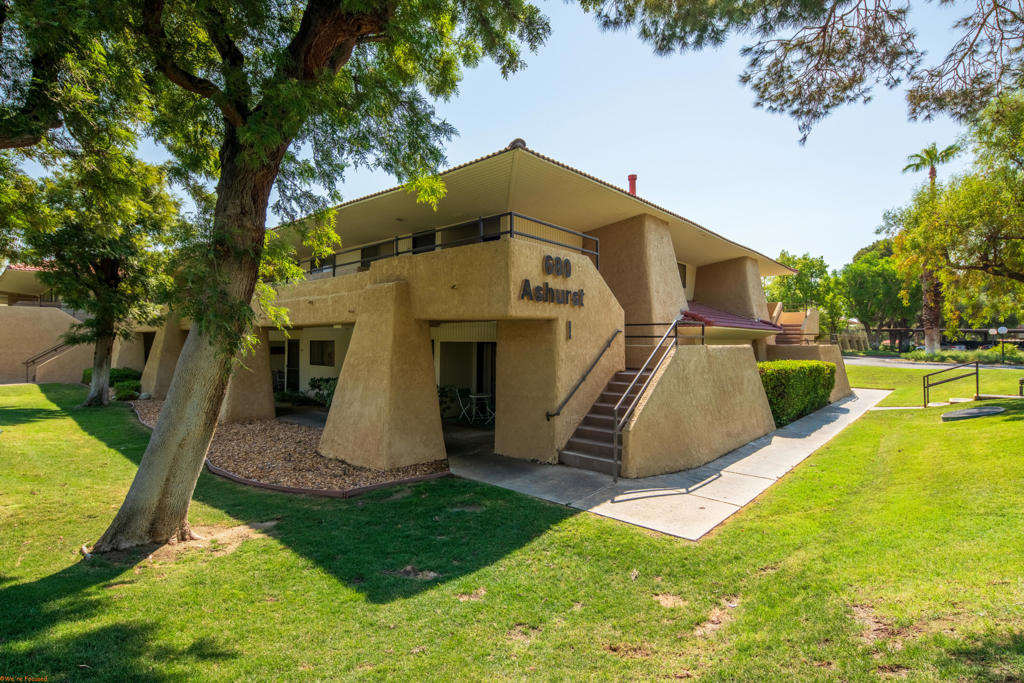 680 N Ashurst Court 102