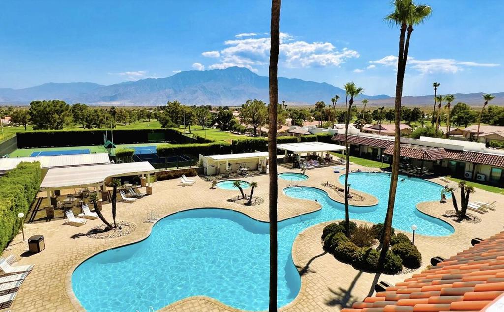 64501 Spyglass Avenue