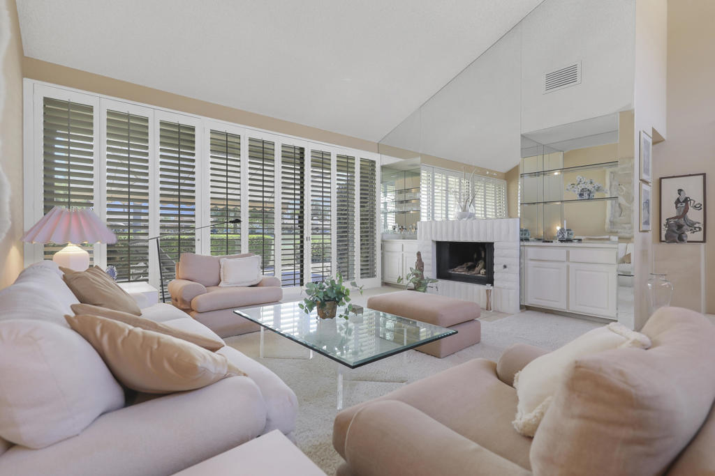 251 Calle Del Verano