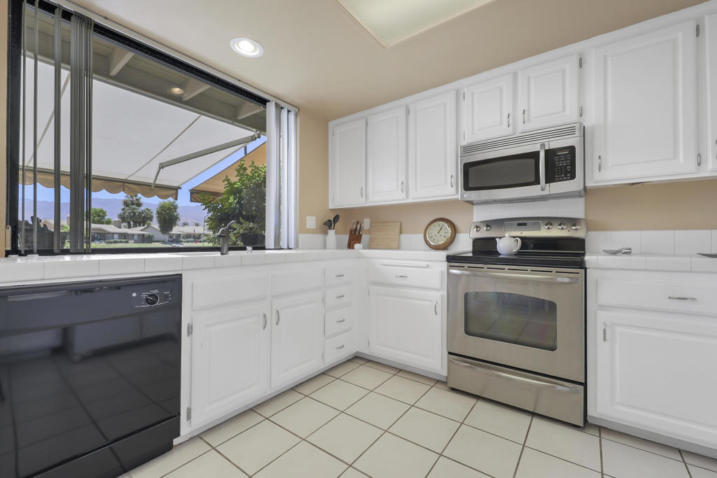 251 Calle Del Verano