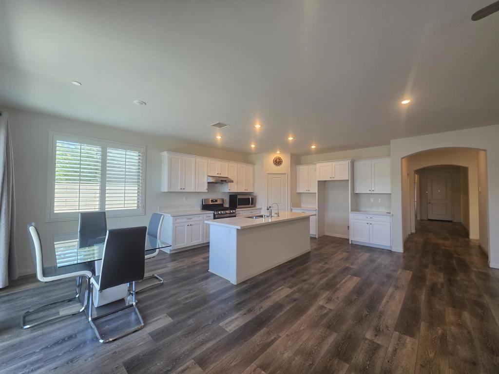 81380 Van Gogh Court