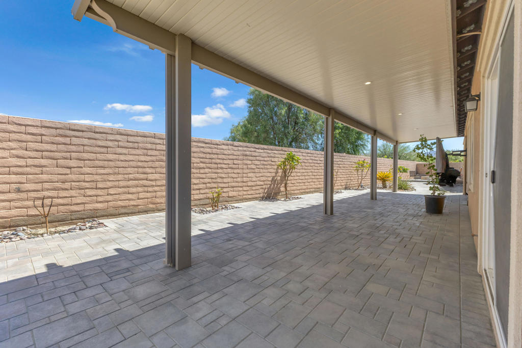 42525 Saragoza Court