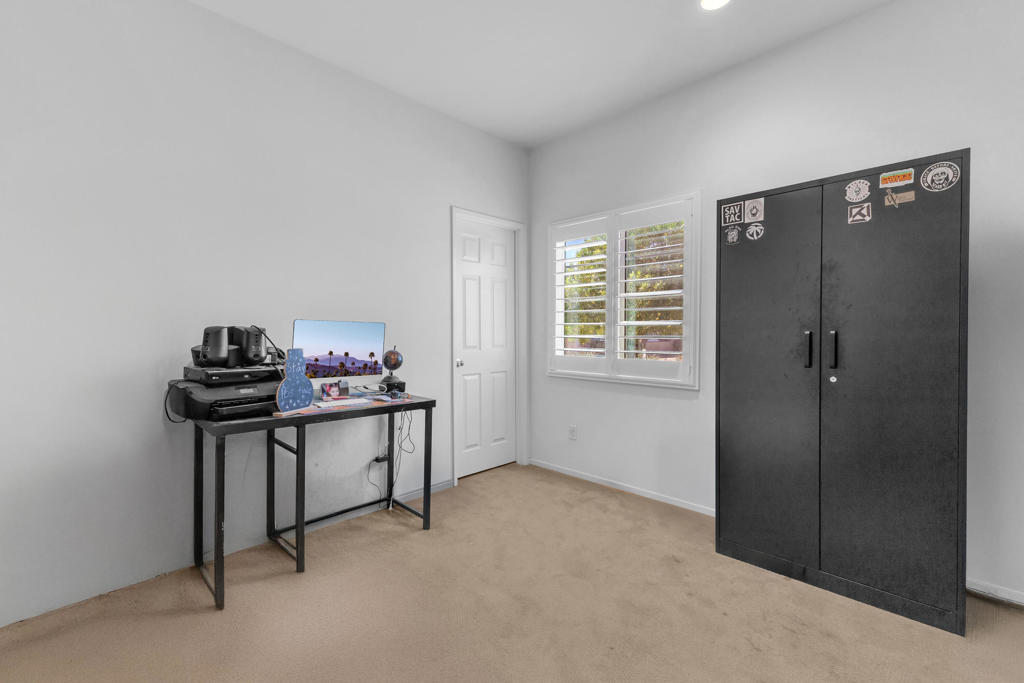 42525 Saragoza Court