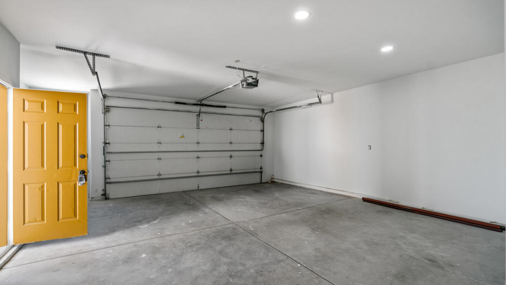 67715 Broken Arrow Lane