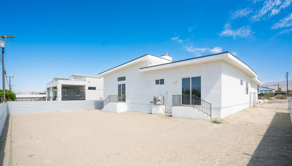 67715 Broken Arrow Lane