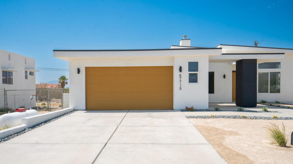 67715 Broken Arrow Lane