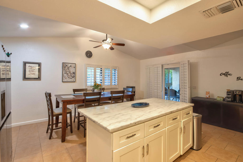 29660 Avenida La Vista Vista