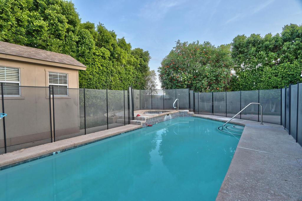 29660 Avenida La Vista Vista