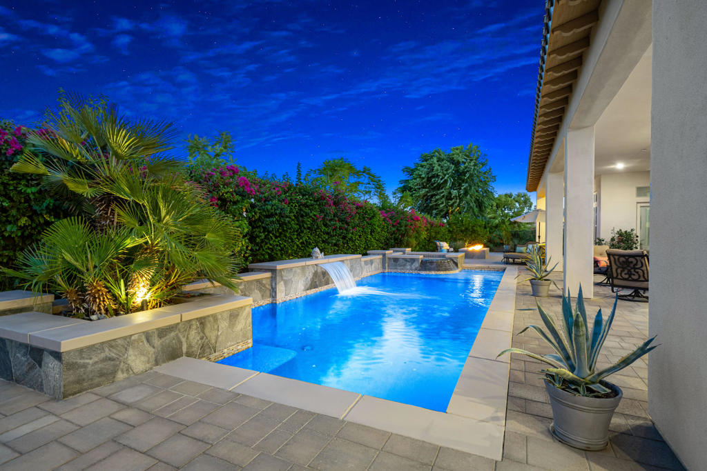 54900 Damascus Drive