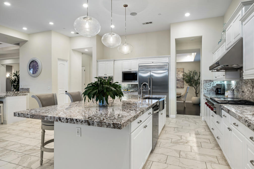 54900 Damascus Drive