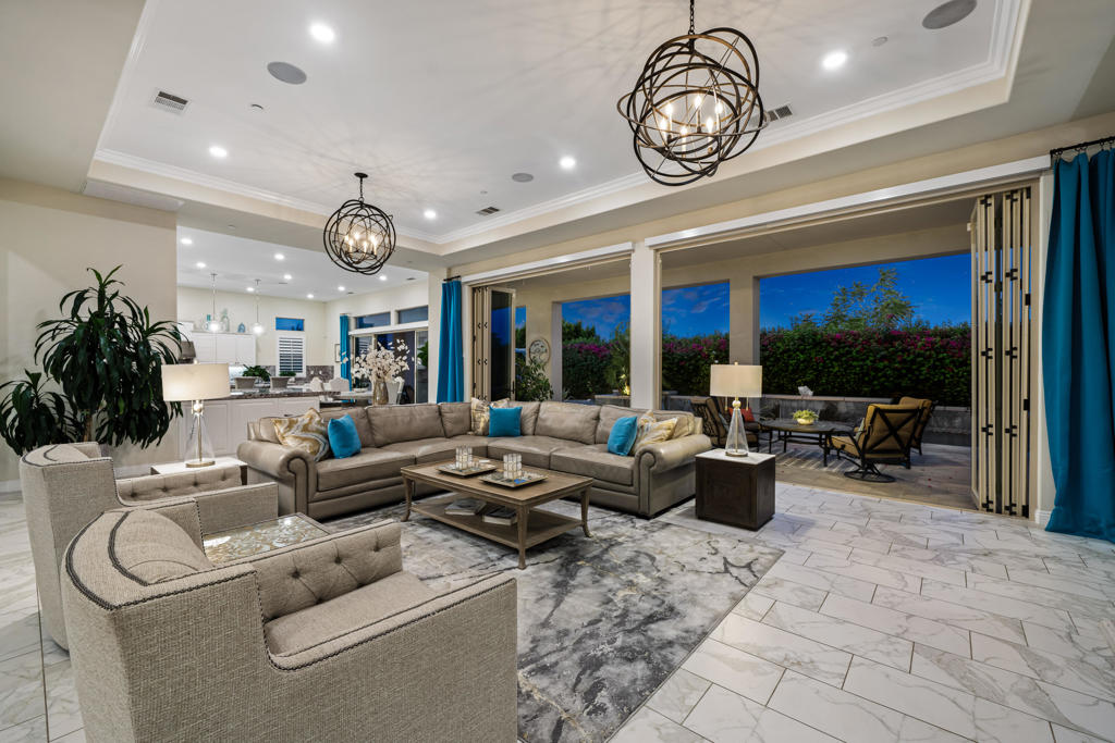 54900 Damascus Drive