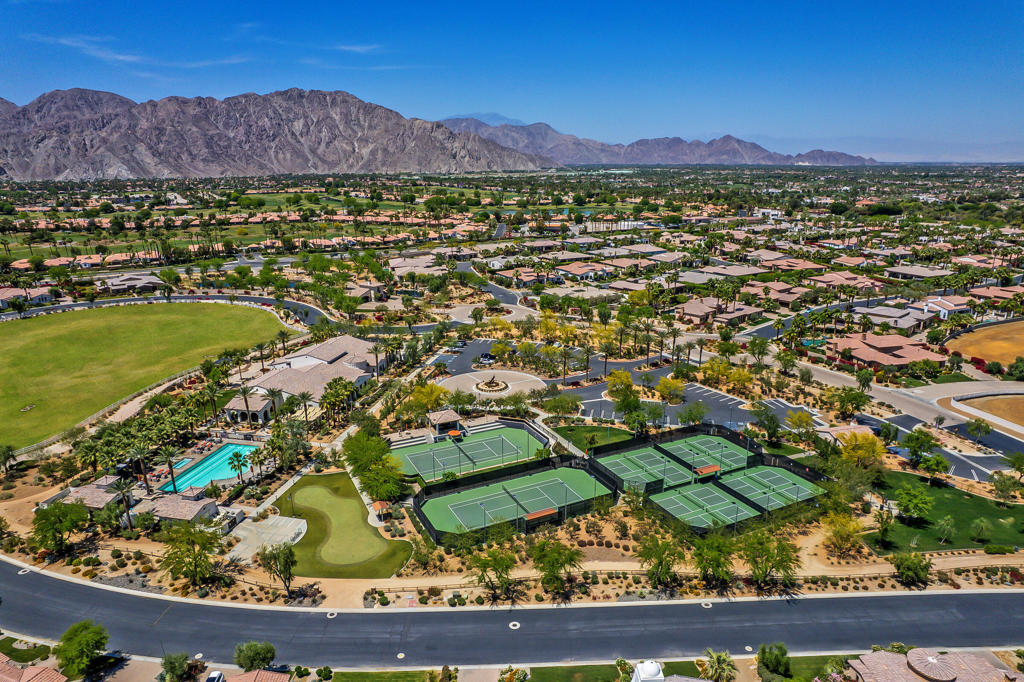 54900 Damascus Drive