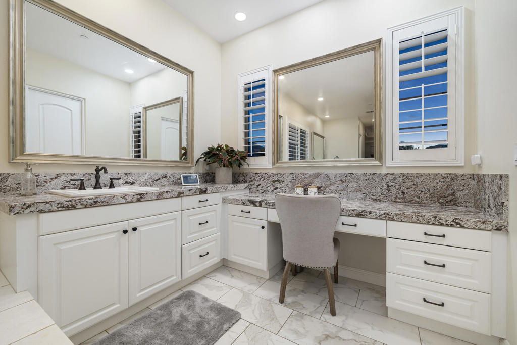 54900 Damascus Drive