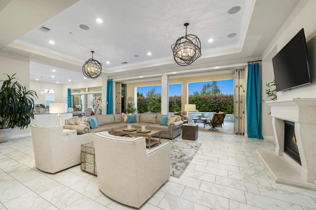 54900 Damascus Drive