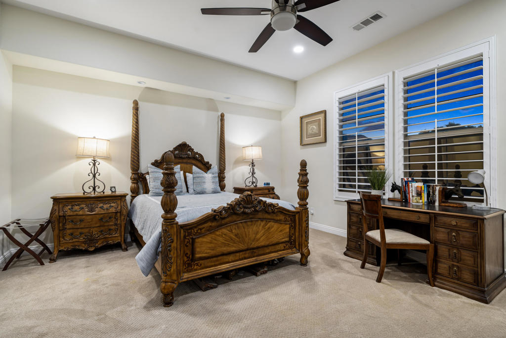 54900 Damascus Drive