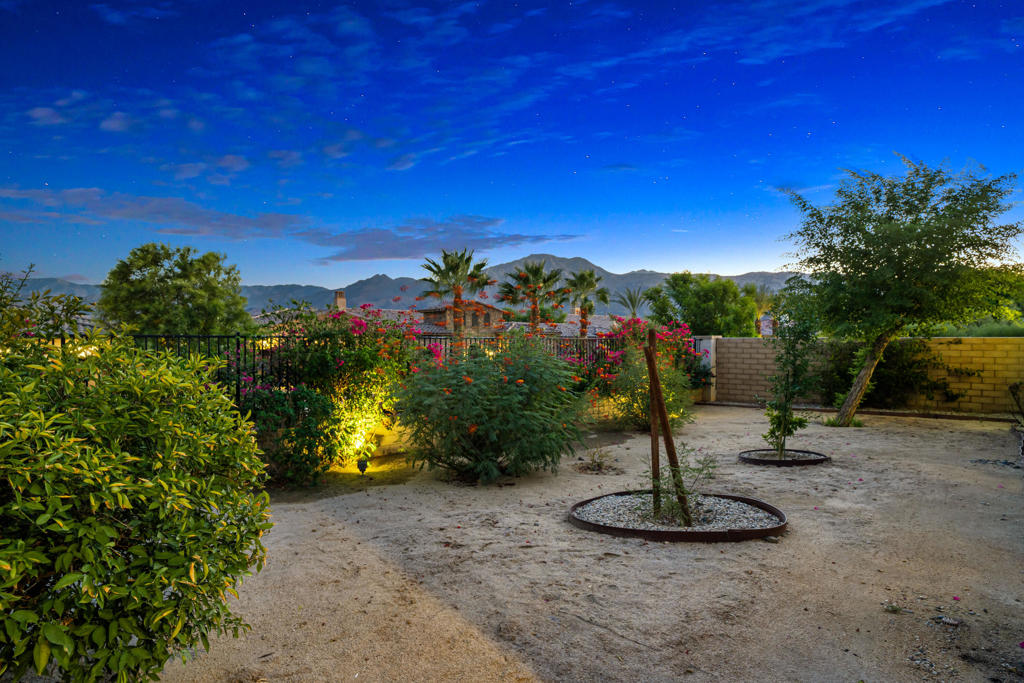 54900 Damascus Drive