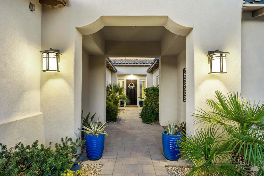 54900 Damascus Drive