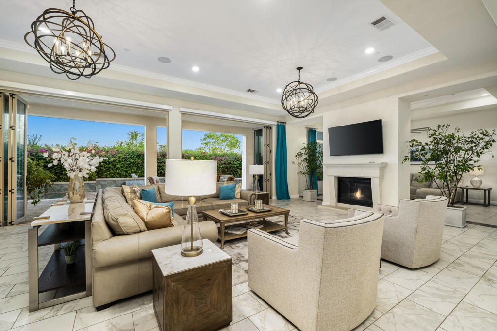 54900 Damascus Drive