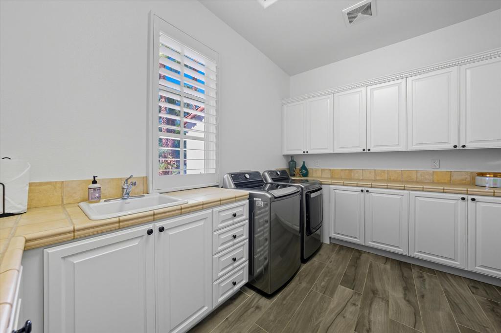 81375 National Drive