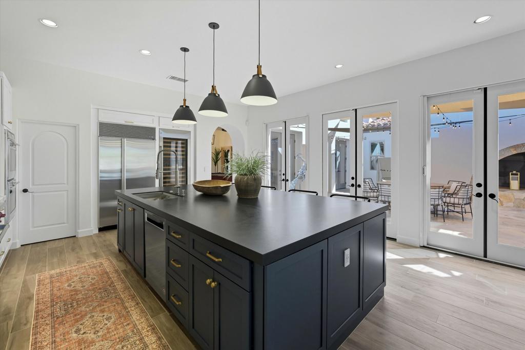 81375 National Drive